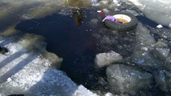 В Якутии машина с 5 детьми провалилась под лед