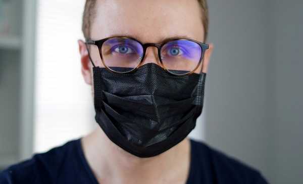 В Минпромторге объявили, что стоимость защитных масок будет снижаться0