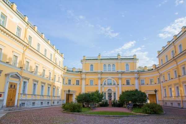 Всероссийский музей Пушкина с понедельника откроет двери для посетителей0