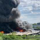 В Люберцах на складе загорелись 12 автобусов