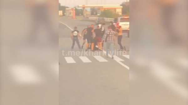 Обстрел автобуса под Харьковом сняли на видео0