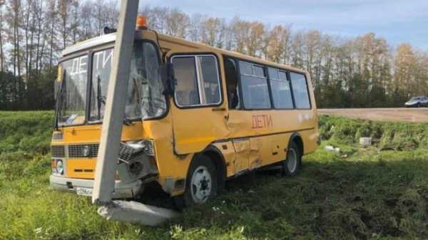 В Башкирии фура протаранила автобус со школьниками 