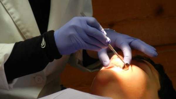 В Ленобласти будут судить стоматолога, по вине которого ребенок проглотил инструмент