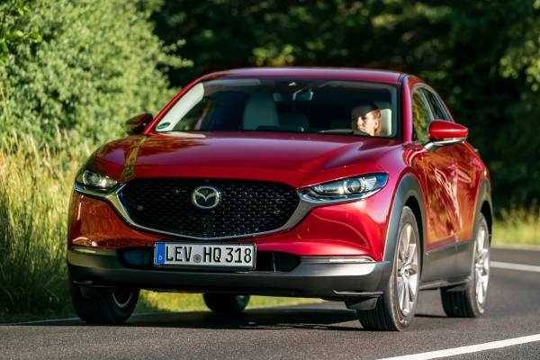 Mazda приостановила поставки в Россию модели Mazda 3 из-за действий правительства РФ