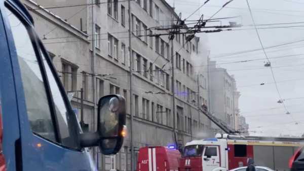 В пожаре на Невском проспекте пострадал один человек