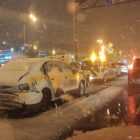 В массовом ДТП под снегом на Дунайском пострадали четверо