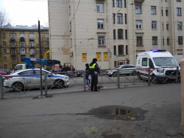 Машина сбила мужчину на велосипеде на улице Бабушкина0