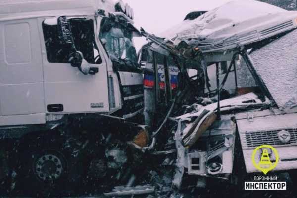 Возбуждено уголовное дело о смертельной аварии с автобусом в Ленобласти1