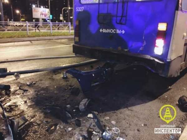 В Калининском районе Петербурга развернулся дорожный боевик с погоней и пожаром1