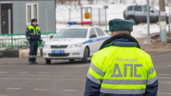 На Софийской улице два пьяных дебошира напали на инспекторов ГИБДД