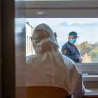 Эксперт считает, что спад заболеваемости коронавирусом в России произойдет в конце ноября