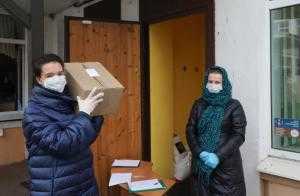 Более 2 тысяч гуманитарных наборов получили петербуржцы за сутки
