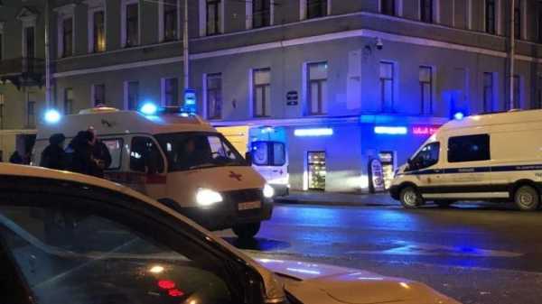 В центре города автомобиль сбил петербурженку