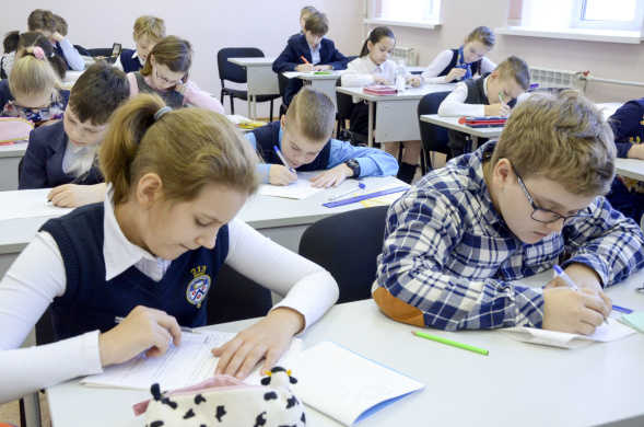 Продлевать зимние каникулы в петербургских школах не планируется0