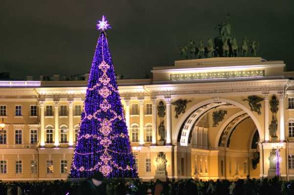 В Петербурге могут запретить детские елки и рестораны в новогодние праздники0