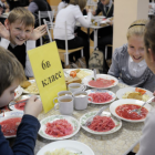 Регион направит на питание школьников 1,7 млрд рублей