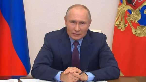 Путин не стал связывать гибель Славиной с действиями следователей1