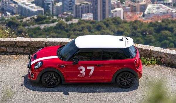 Mini Cooper S Paddy Hopkirk Edition: цена и тираж для России