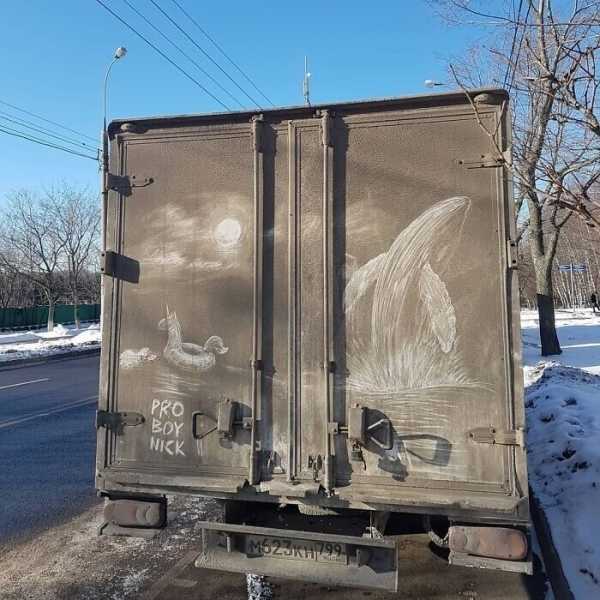 Рисунки на грязных грузовиках: 36 крутых работ Никиты Голубева