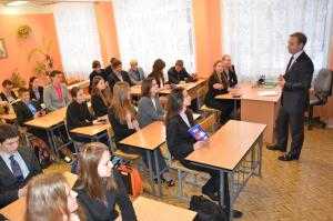Менее тысячи петербургских учащихся отсутствуют в школах по болезни