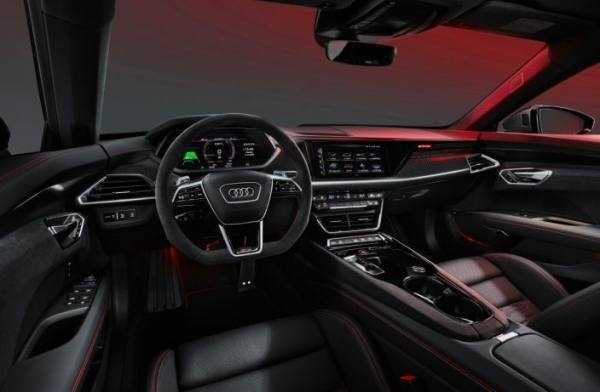Audi представила свой новый спортивный электромобиль Audi e-tron GT — прямого конкурента Tesla
