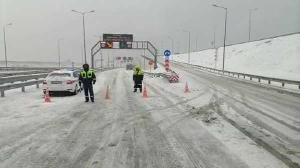 Движение автотранспорта по Крымскому мосту восстановлено0