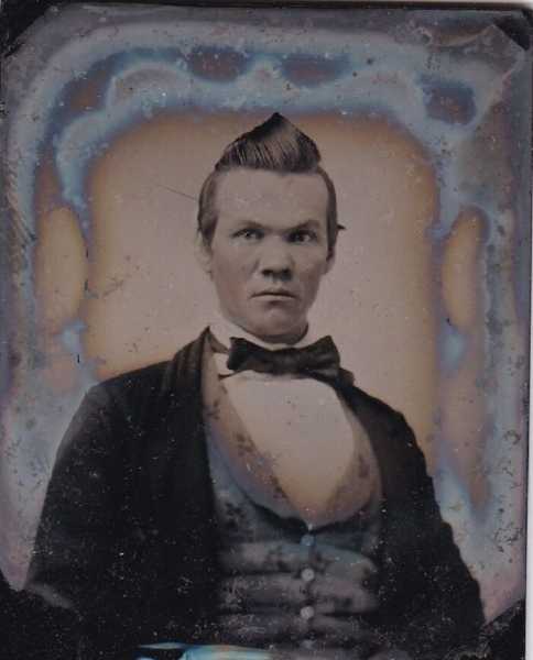Коллекция снимков странных мужских причесок из прошлого, доказывающая, что чудаки были во все времена