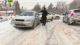 День жестянщика: февральские морозы устроили ледовое побоище на дорогах2