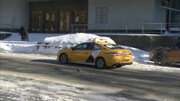 Таксистов проверят из-за завышения цен во время снегопадов0