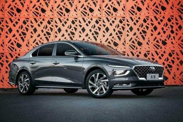 Седан Hyundai Mistra в новом поколении не только сменил имидж, но и подешевел