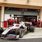 Состав участников второго дня тестов Формулы 1 в Бахрейне