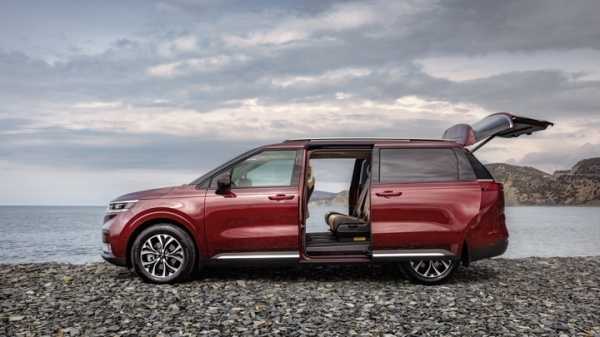 Новый Kia Carnival в России: цены и комплектации2