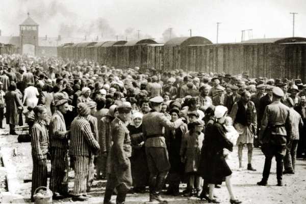 20 фото из лагеря в Освенциме, о котором мы обязаны помнить