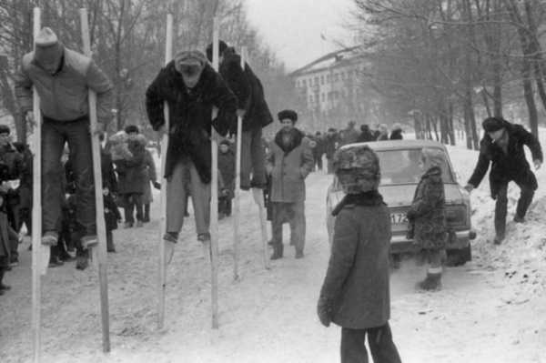 30 реальных снимков времен СССР, за которые их авторам вполне светил тюремный срок