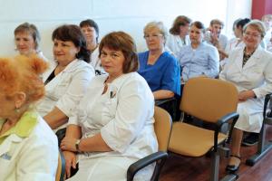 В Петербурге на одну вакансию врача претендуют три соискателя