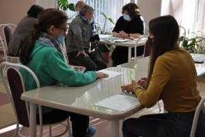 В Петербурге предлагают платить безработным по месту обращения