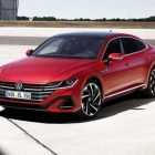 Новый Volkswagen Arteon R поступил в продажу по цене от 51 615 фунтов стерлингов