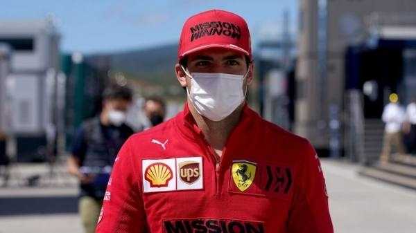 Себастьян Феттель: Карлос Сайнс заслужил место в Ferrari