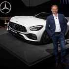 Генеральный директор Aston Martin Тобиас Моерс не обязательно должен быть популярным, он должен доби...