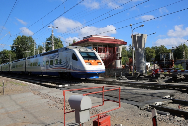 На Финляндский вокзал в Петербурге перегнали поезд «Аллегро» для сообщения с Финляндией на Евро-20200