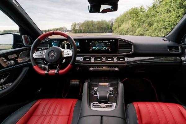 Mercedes-AMG GLE 63 S в исполнении Brabus 800 стоимостью в 27 млн рублей
