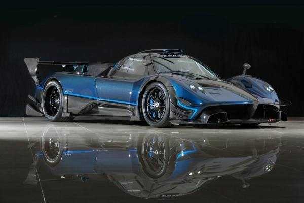 Одна из пяти Pagani Zonda Revolucion отправляется на аукцион