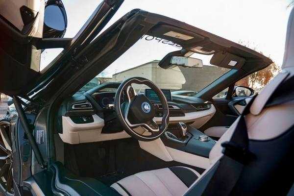 BMW i8 Roadster с доработками от Creative Bespoke продают за 10,4 млн рублей