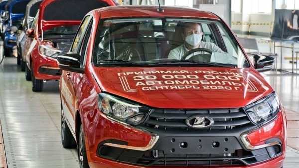«АвтоВАЗ» возобновил выпуск автомобилей Lada и Renault0