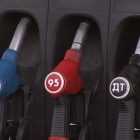 Правительство сдержит цену топлива: приняты первые меры