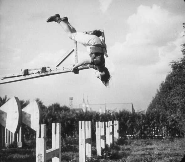 10 фотографий одного дня в парке любимых советских аттракционов