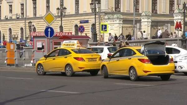 Музыка для пассажира: в Петербурге утвердили стандарты для такси0