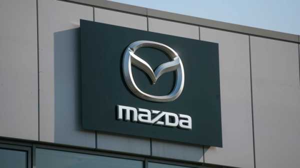 Mazda отзывает десятки тысяч машин из-за травмоопасного логотипа0