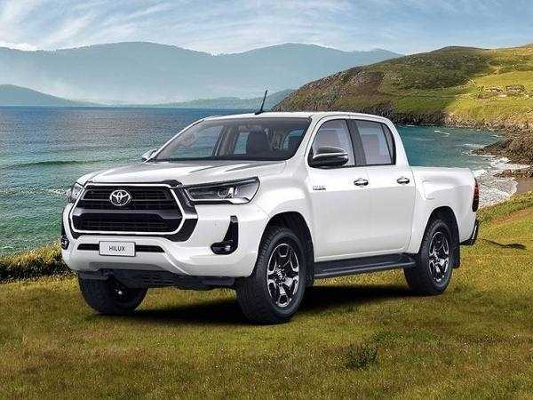 В России стартовали продажи пикапа Toyota Hilux в новом исполнении