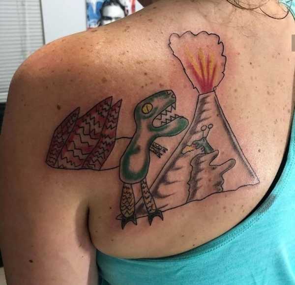 17 неудачных походов к тату-художникам, после которых клиентов постигло огорчение